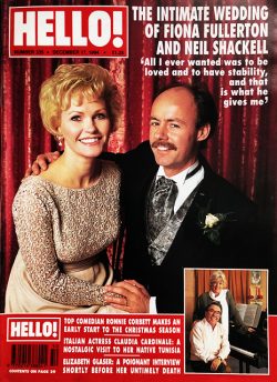 HELLO! Magazine Issue 335 Fiona Fullerton & Neil Shackell, Claudia Cardinale (December 17, 1994)